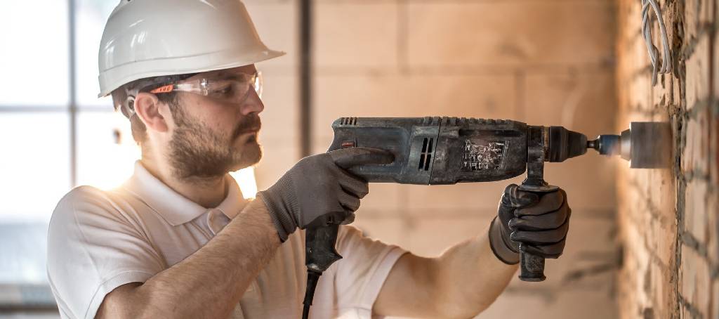 Kırıcı Delici Hiltiler: Profesyonel Güç ve Etkin Performans